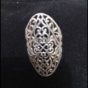 SS Beautiful Ring. Size 7